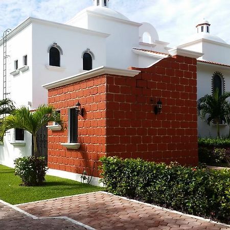 B&B Villa Hibiscus Playa del Carmen Buitenkant foto