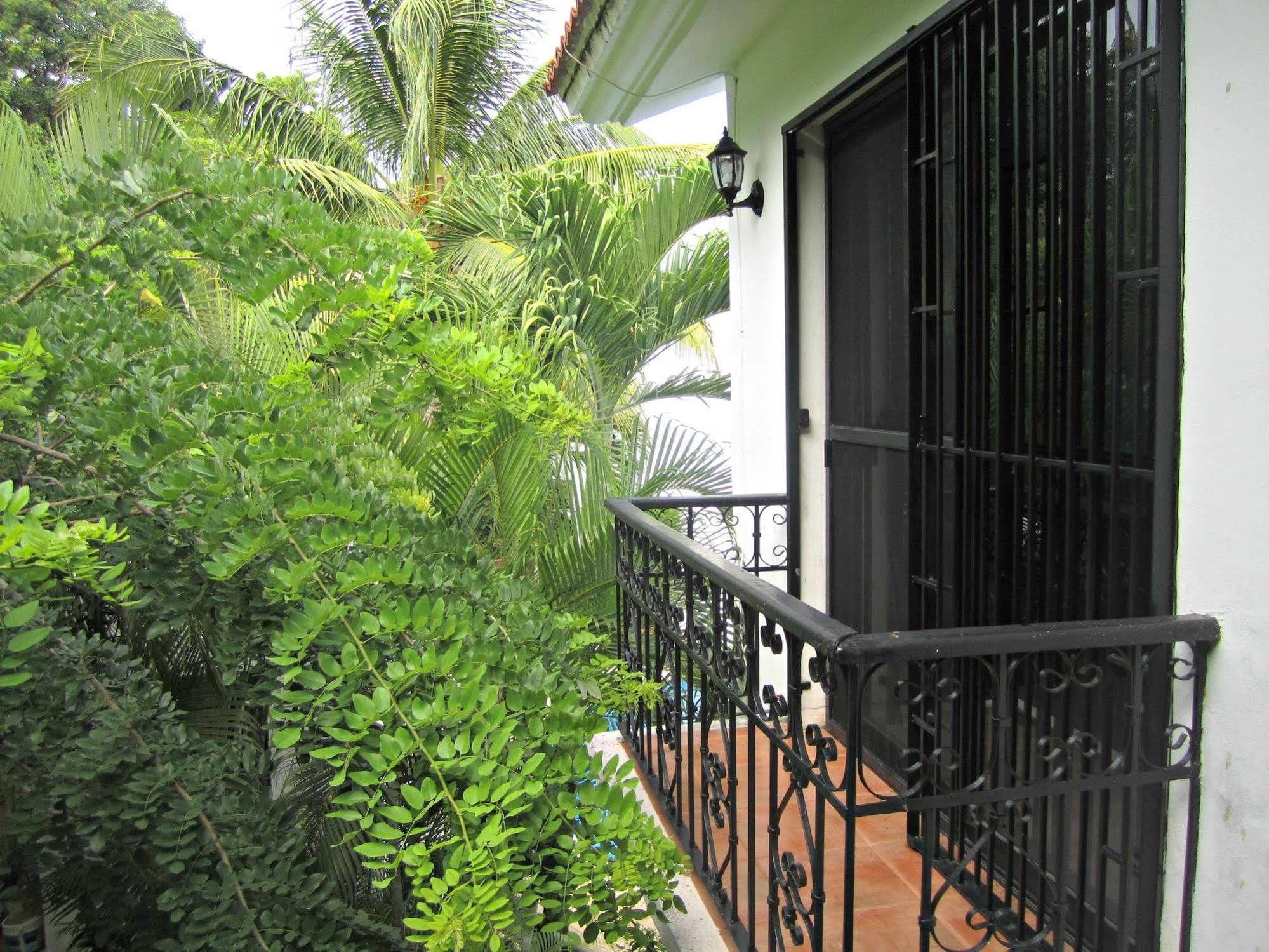 B&B Villa Hibiscus Playa del Carmen Buitenkant foto